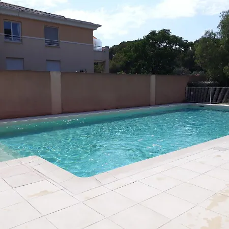 Climatise Dans Avec Piscine Et Garage * Frejus